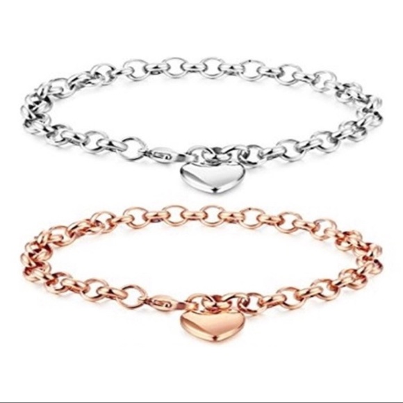 Chain Link Bracelet with Heart Charm ❤️ - Picture 4 of 4